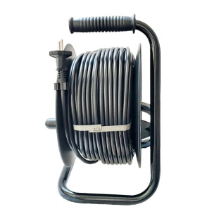 Подовжувач на котушці SVITTEX 25 м SV-004-B