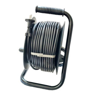 Подовжувач на котушці SVITTEX 30 м SV-005-B